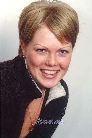 76370 - Anastasia Leeftijd: 22 - Russia