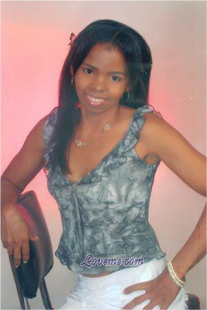 76969 - Mercedes Leeftijd: 40 - Colombia