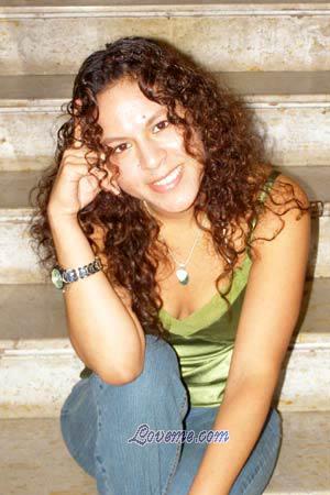 77039 - Juvicksa Leeftijd: 25 - Peru