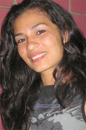 77614 - Veronica Leeftijd: 30 - Costa Rica