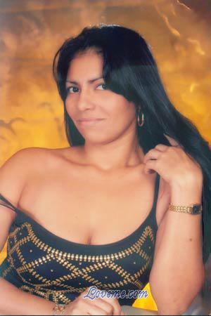 78478 - Mirella del Carmen Leeftijd: 33 - Colombia