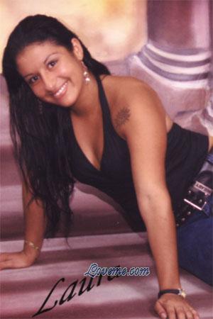 78657 - Laura Leeftijd: 21 - Costa Rica