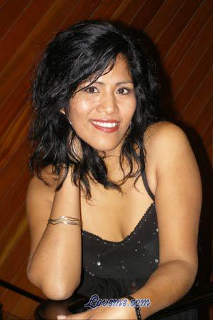 78950 - Rosa Leeftijd: 37 - Peru