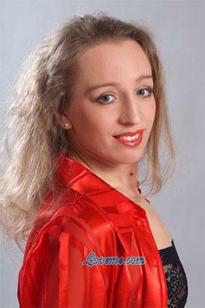 79782 - Oksana Leeftijd: 43 - Russia