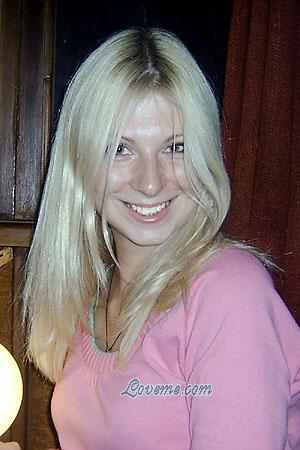 80429 - Elena Leeftijd: 26 - Russia