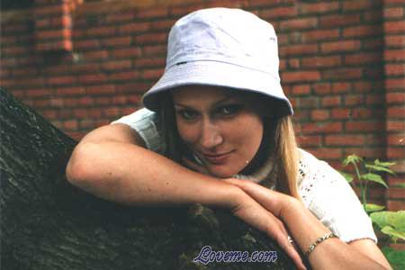 81201 - Svetlana Leeftijd: 25 - Russia