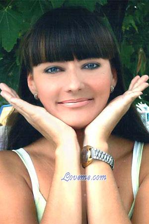 81513 - Irina Leeftijd: 33 - Oekra&iuml;ne