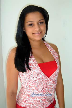 83539 - Klavdia Leeftijd: 29 - Colombia