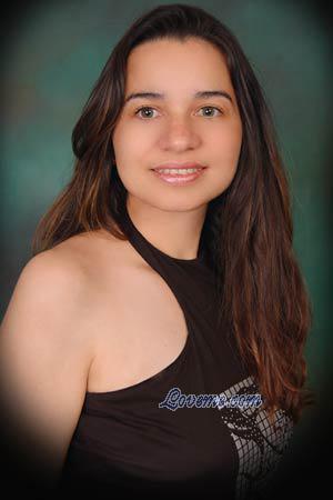 98748 - Gabriela Leeftijd: 39 - Costa Rica